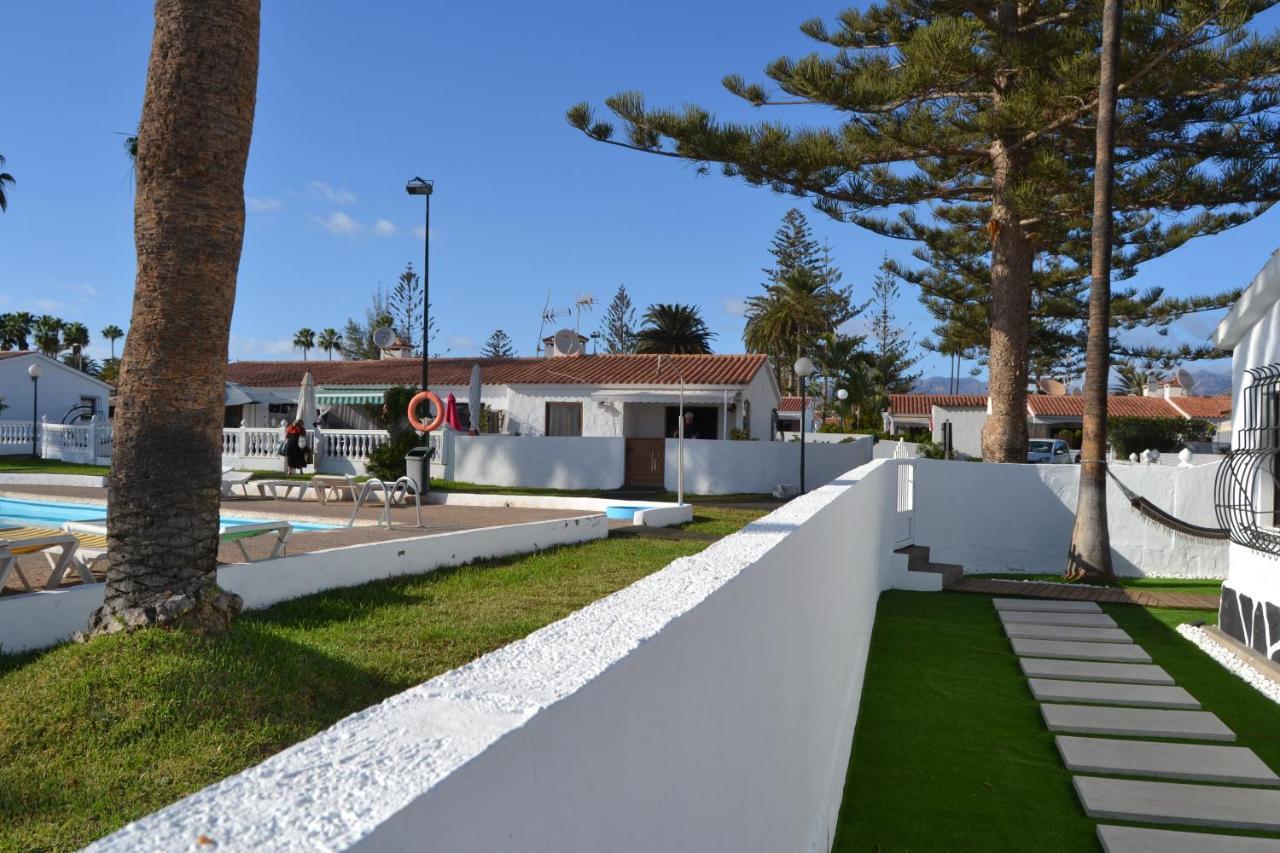 White Exclusive Bungalow. 2 Rooms, Garden & Pool. มาสปาโลมาส ภายนอก รูปภาพ