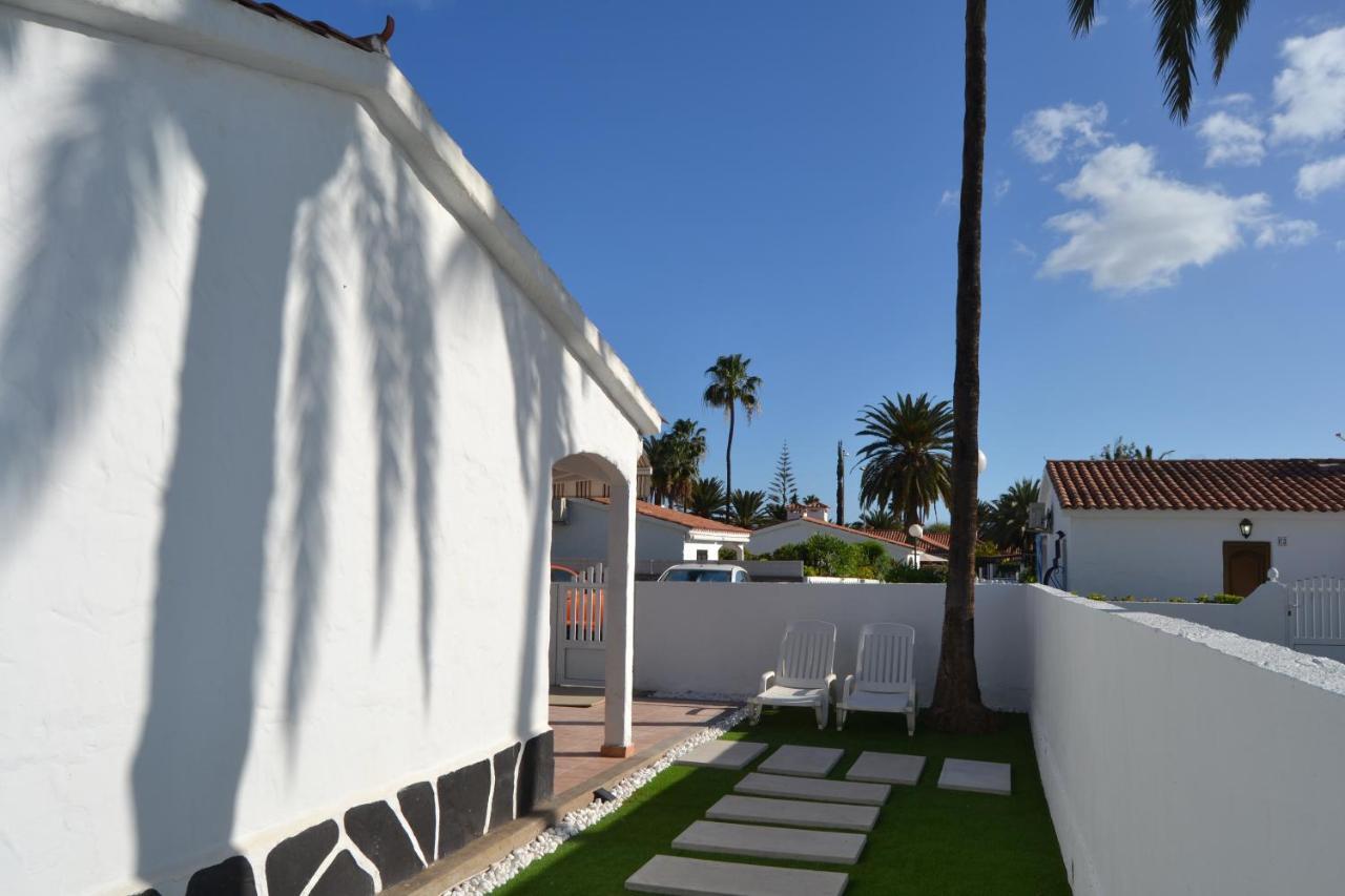 White Exclusive Bungalow. 2 Rooms, Garden & Pool. มาสปาโลมาส ภายนอก รูปภาพ