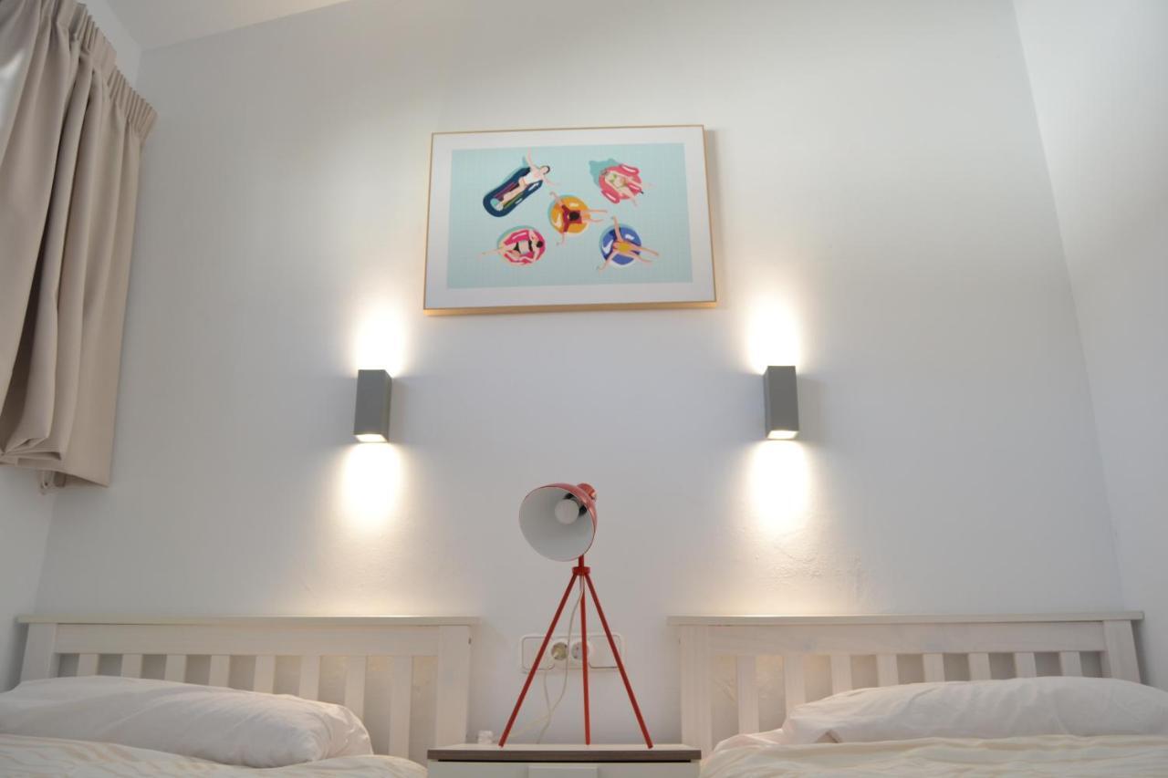 White Exclusive Bungalow. 2 Rooms, Garden & Pool. มาสปาโลมาส ภายนอก รูปภาพ